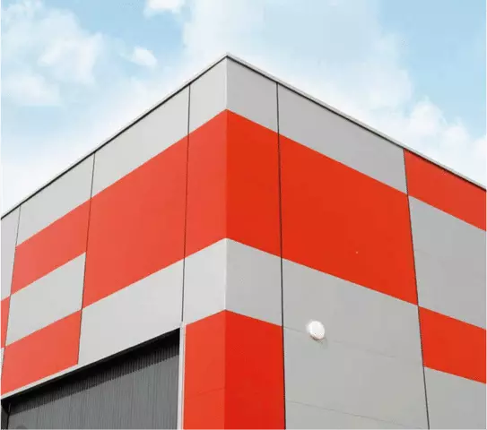 insulated panels facade of a commercial building